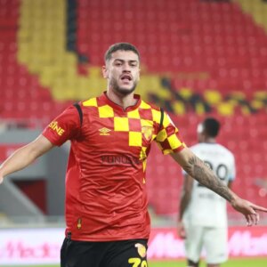 goztepe romulonun transferi icin pazarliklari surduruyor 5peYY62x