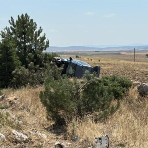 kutahyada takla atan aracta 4 yarali zZkDGWiV