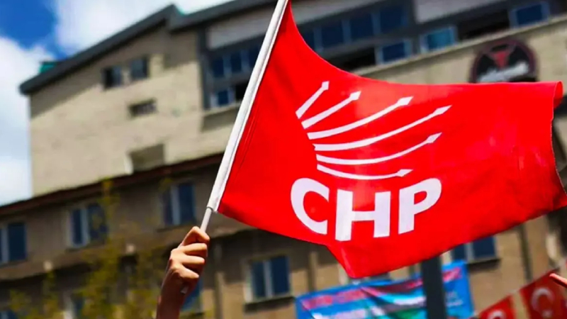 chp istanbul il baskani ozgur celik yerine gursel tekinin kayyim atanmasina yapilan itirazin durusmasi yarin svuNIyfE