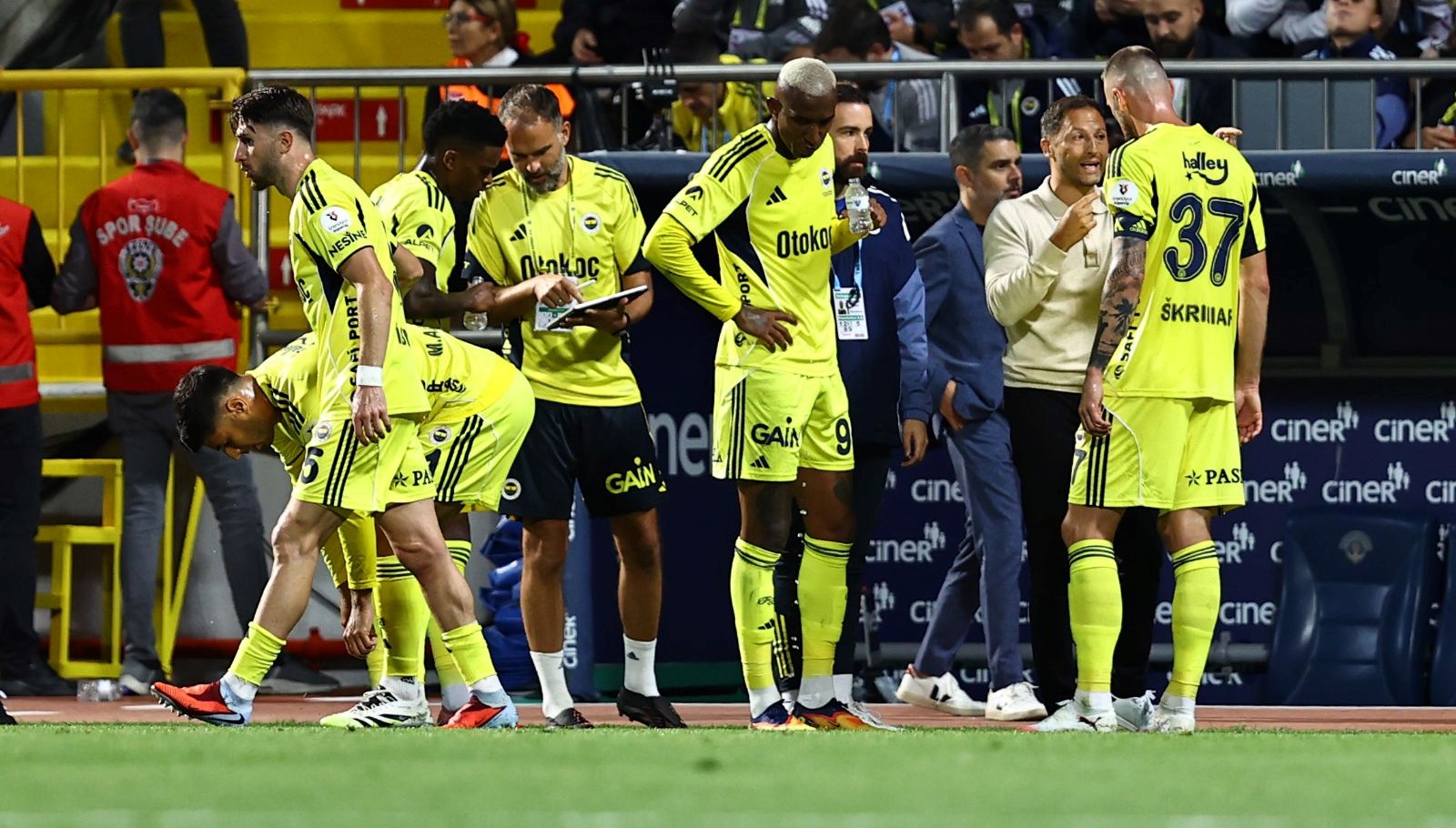 fenerbahce kasimpasa karsisinda 12 mac sonra ilki yasadi BOdJgzWr