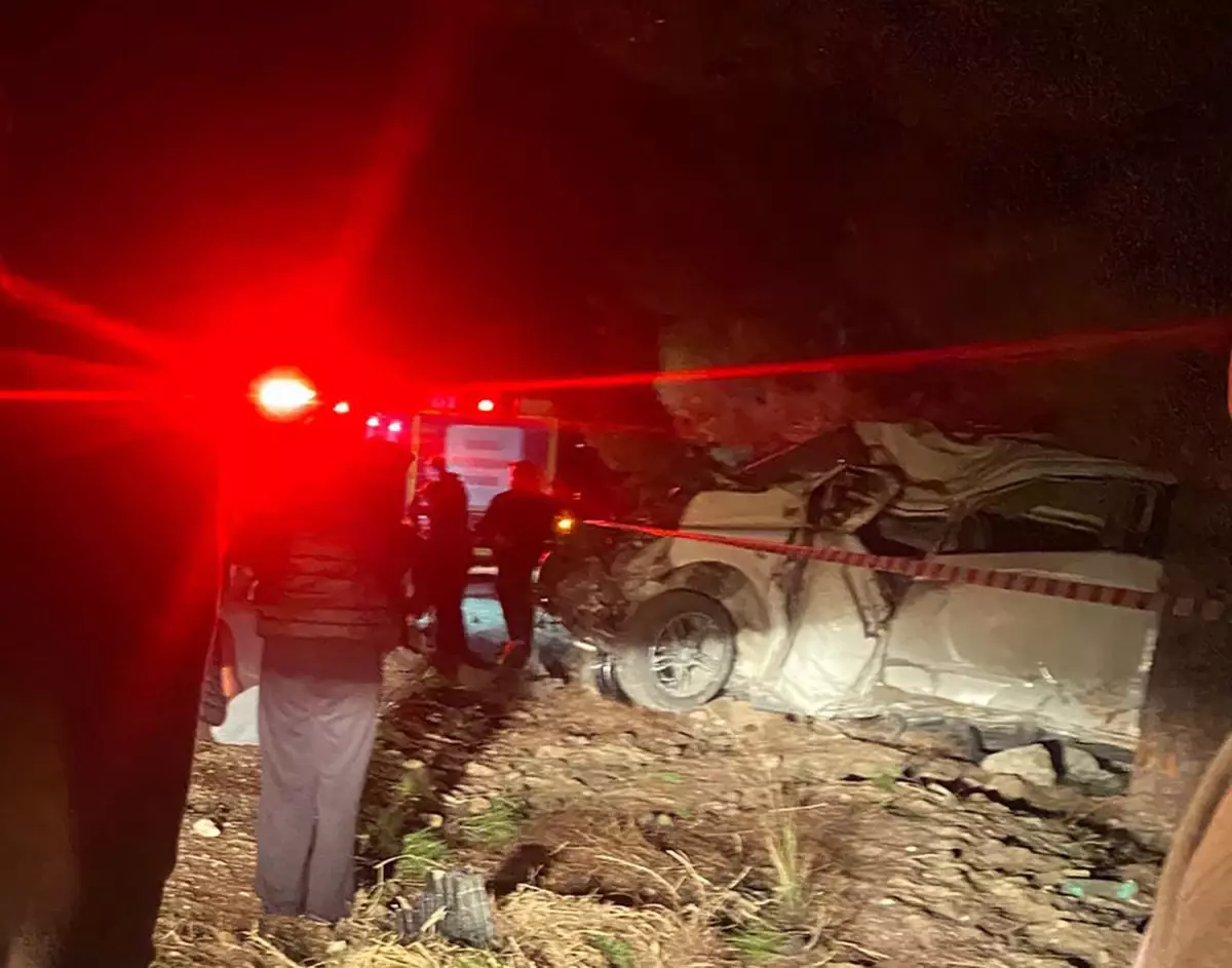 denizlide minibus kazasi iki olu X66uXrGR.jpg