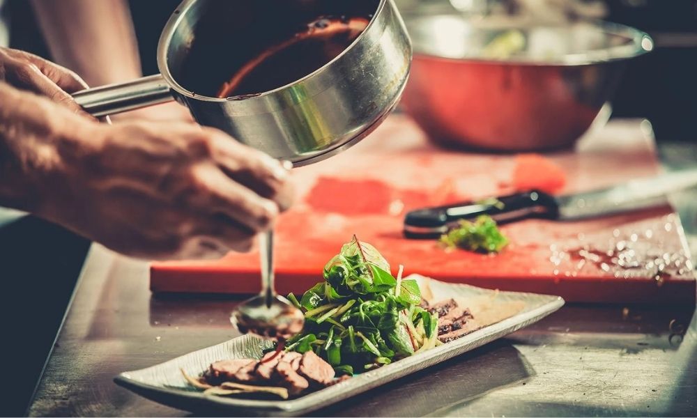 yalancı arkadaş hikayesi